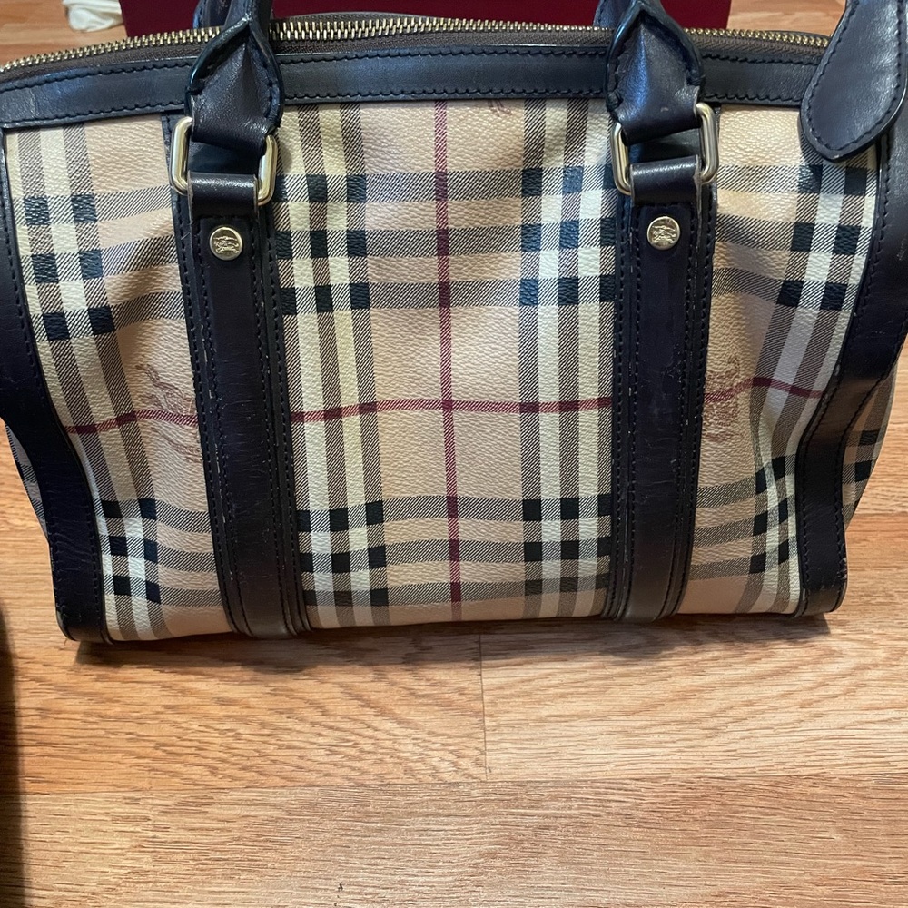 Burberry tote